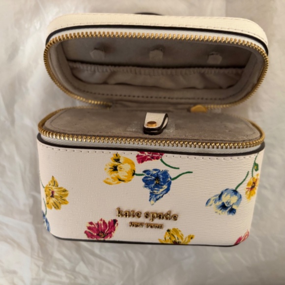 NWT Kate Spade Morgan Jewelry Case - Picture 4 of 6